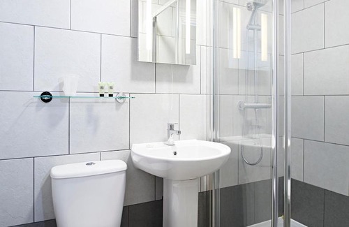 Holworth Hotel | The Frampton Arms
