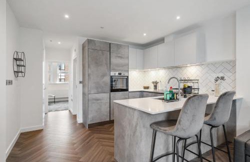 Fulham Apartment | The Fulham Gem !
