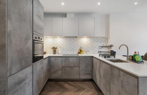 Fulham Apartment | The Fulham Gem !