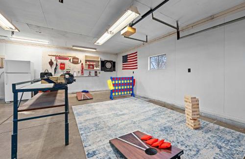 Royal Manor House | The Gahanna Getaway