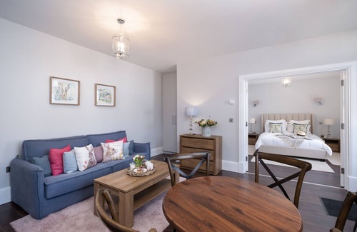 Dromod House | The Garden Cottage of Warren Lodge