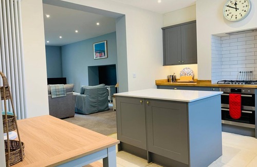 Bridport Apartment | The Garden Flat - An Elegant Georgian Single Level Holiday Home