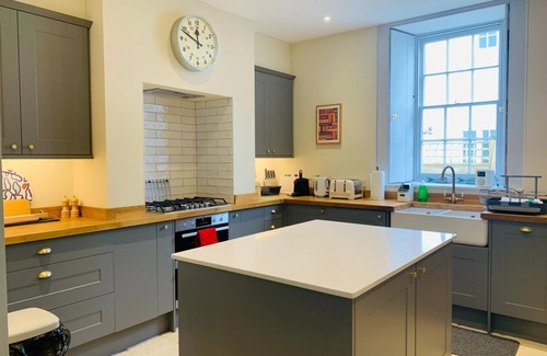 Bridport Apartment | The Garden Flat - An Elegant Georgian Single Level Holiday Home