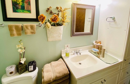 Fresno Apartment | The Garden House nestled in Fig Garden in NW Fresno, your gateway to Yosemite