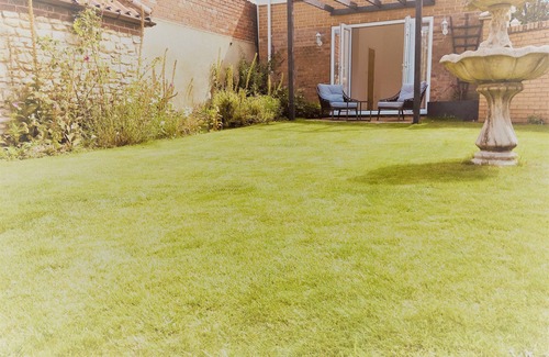 Gainsborough Apartment | The Garden Room - Garden Views