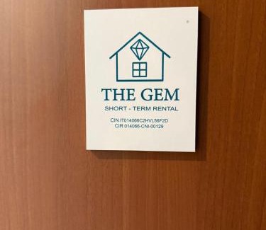 Madonna di Tirano Apartment | THE GEM - 1 min walk from Bernina Express