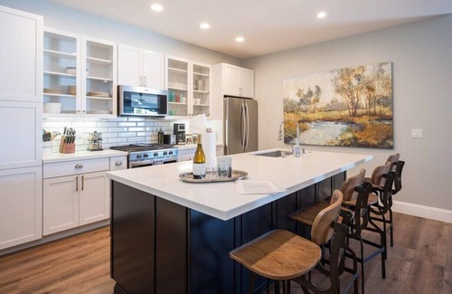 Grover Beach Condo | The Getaway: Private Roof Deck, Walk to Beach