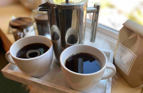 Grass Valley House | The Gold heart of Grass Valley w outdoor bathtub