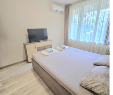 rayon Triaditsa Apartment | The Golden Mail View