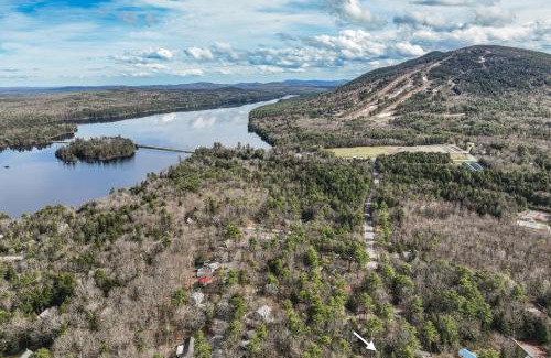 Bridgton House | The Good Knight