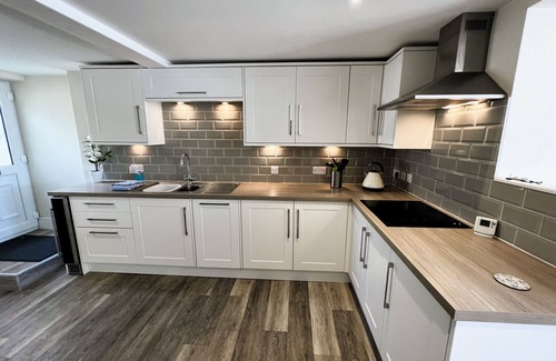 Shanklin Ski Chalet | The Good Ships