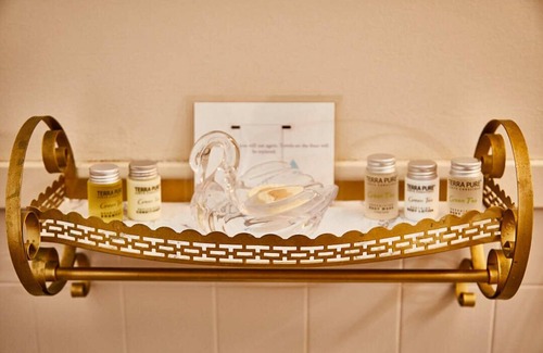 Shaftsbury Hotel | The Governor's Rock Motel DF ROCKLLC