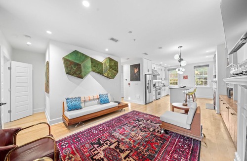 Georgetown Apartment | The Graham Georgetown