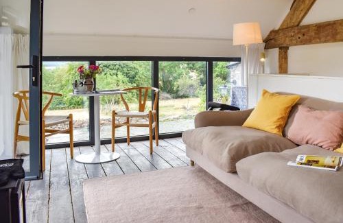 Llanfihangel Tal-y-llyn House | The Granary - Uk50401