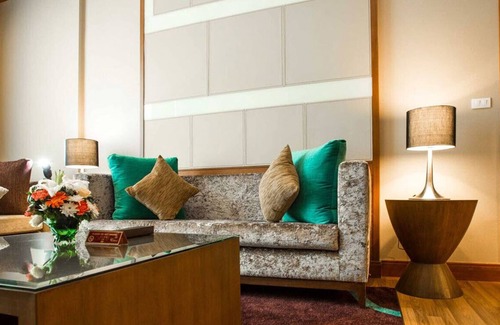 Hua Mak Hotel | The Grand Fourwings Convention Hotel