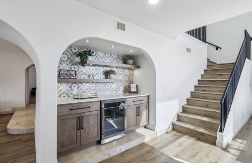 Vail House | The Grand Horizon; off-grid AZ estate home with sparkling pool