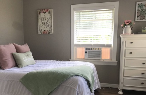 Candler House | The Gray House at Lake Weir