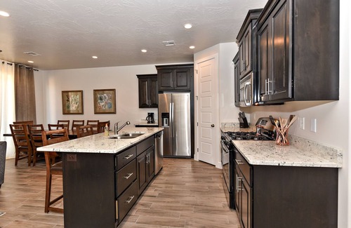 St. George House | The Great Escape at The Ledges *Resort Amenities Included!*