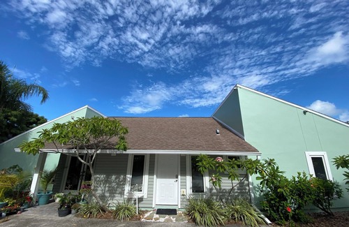 Seminole House | The Green Room Bungalow with Salt water pool