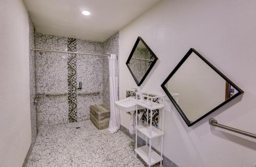 Southeastern Sacramento Hotel | The Greens Hotel on Stockton