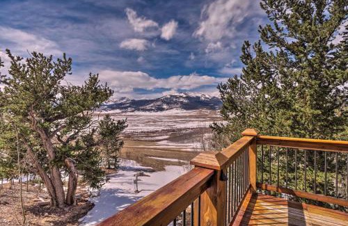 Michigan Hill House | The Greisen Highlands Lodge Home with Amazing Views & Hot Tub