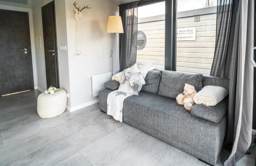 Zwartsluis Apartment | The Grey Pearl Houseboat