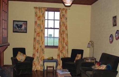 Featherston Cottage | The Groom's Quarters, Longwood