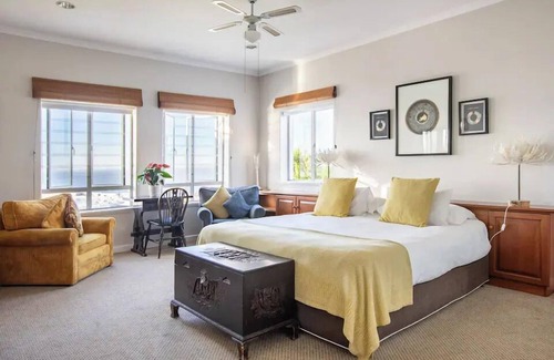 Simon's Town House | The Grosvenor Guest House