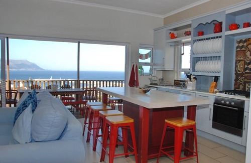 Simon's Town House | The Grosvenor Guest House