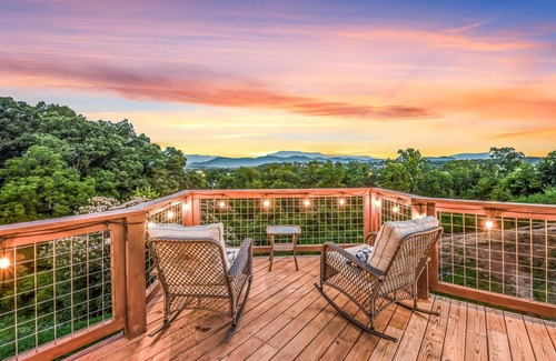 Sevierville Cabin | The Grove 20 by Sojourn Lodging
