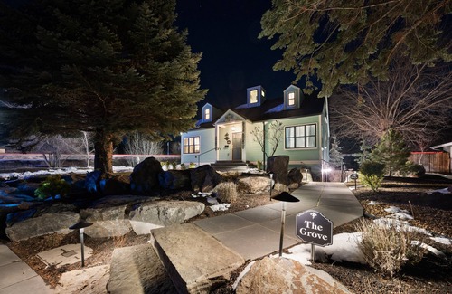 Orchard District Apartment | The Grove at Midtown Manor - King Beds & Hot Tub!