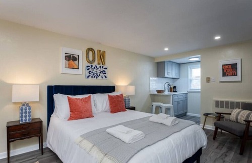 Old Mystic Apartment | The Haley Studio · Near Mystic, Casinos + USCGA