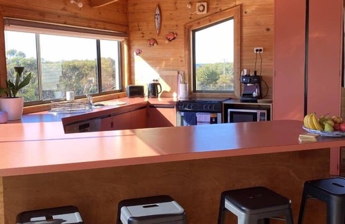 Beaumaris House | The Happy Shack with Ocean Views