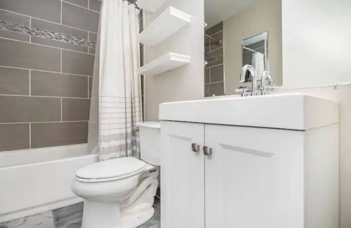Royal Oak House | The Hartford House