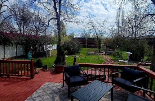 Rapid City House | The HEAVENLY Retreat, BEAUTIFUL HOME, YARD, & DECK