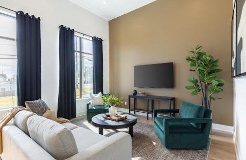 Nashville House | The Heights by AvantStay Modern Condo Minutes from Broadway