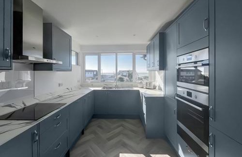 Littlehampton House | The Heights