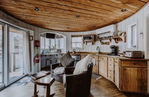 Laurelville Cabin | The Hemlock Treehouse | Hocking Hills