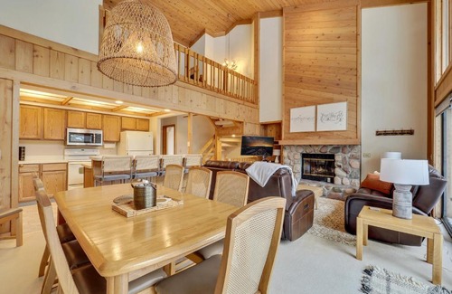 Harbor Springs House | The Hidden Chalet