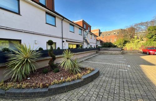 West Hendon Hotel | The Hide London