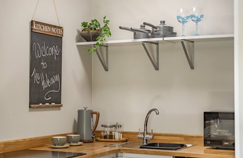 Torquay City Centre Cottage | The Hideaway at The Morley