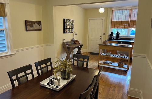 Highlands House | The Highland Fling, LOCATION, Walk to everything, restaurants & bourbon bars!