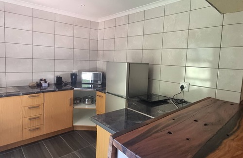 Dullstroom House | The Highlander Hotel