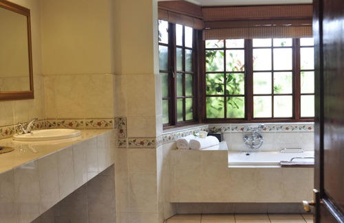 Dullstroom House | The Highlander Hotel