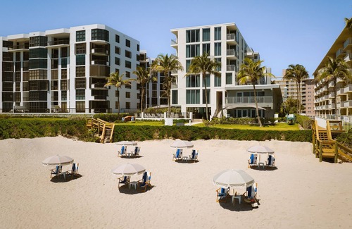 Hillsboro Beach Apartment | The Hillsboro powered by Sonder | King Suite+ w/Balcony Garden View