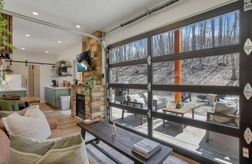 Logan Apartment | The Hillside Retreat