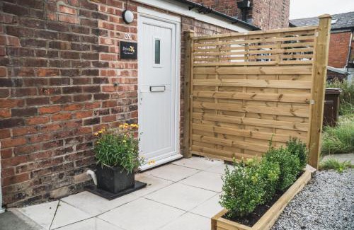 Marple Apartment | The Hive Apartment