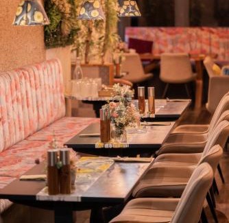 Hawkshead Bed & Breakfast | The Hive at Poppi-Red