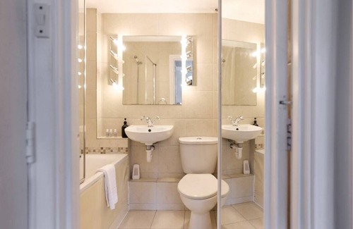 Norland Cottage | The Holland Park Crib - Classy 2bdr House