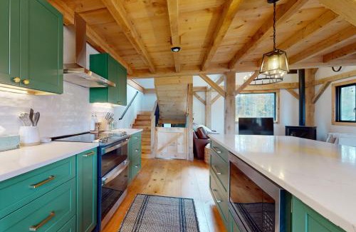 Hartland Four Corners House | The Hollow